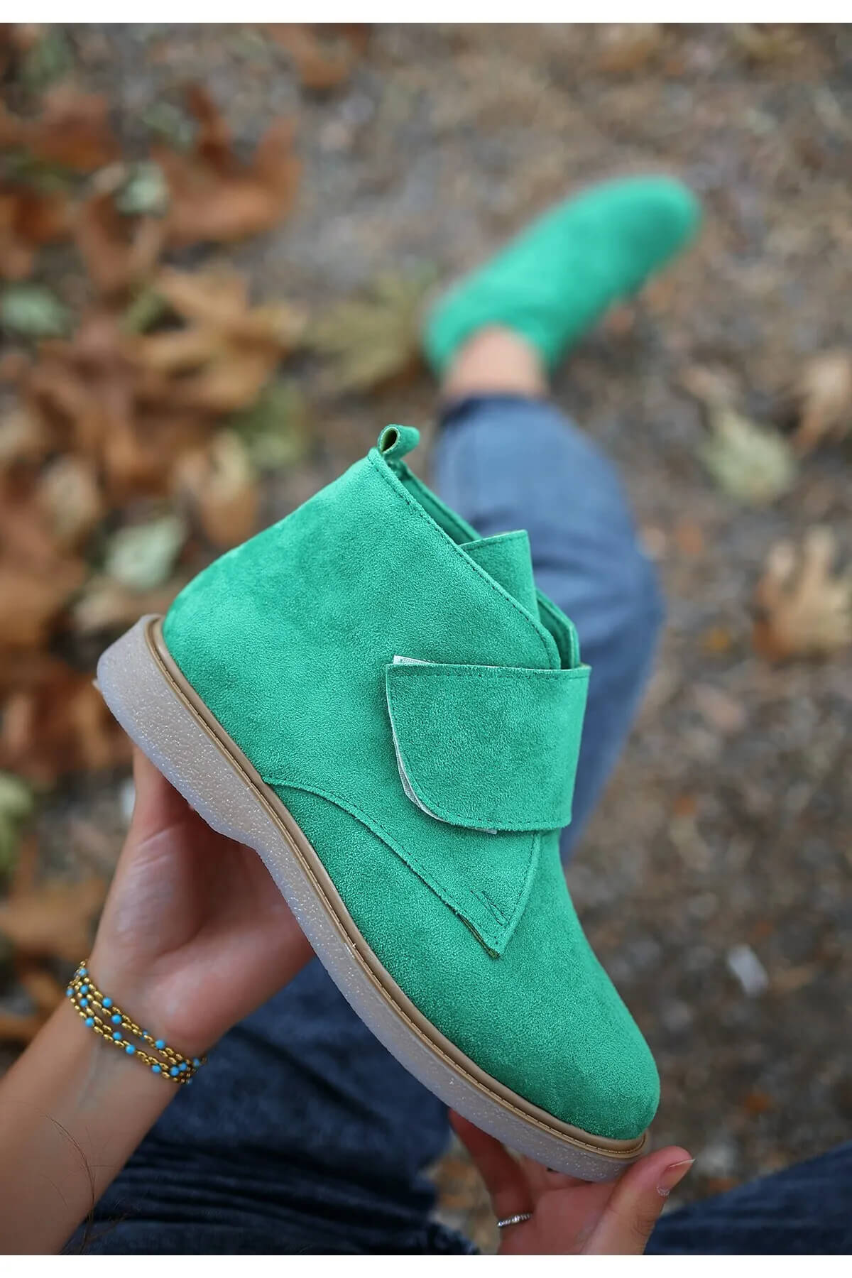 Zeon Green Suede Boots